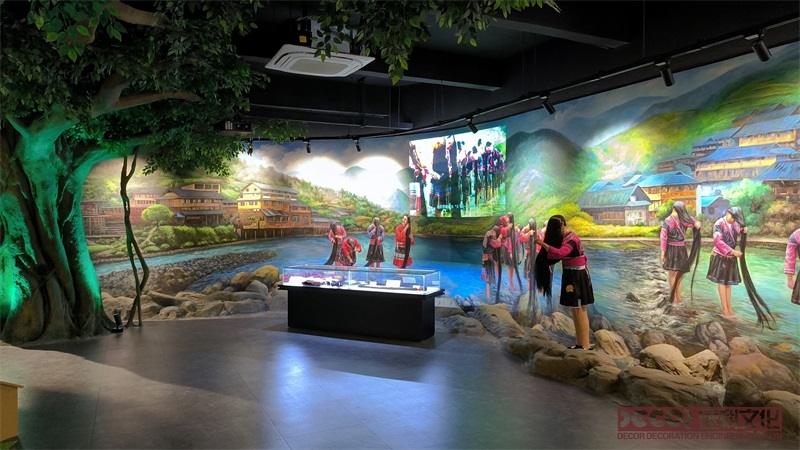 VR展館設(shè)計(jì)中如何結(jié)合虛擬現(xiàn)實(shí)和增強(qiáng)現(xiàn)實(shí)技術(shù)？